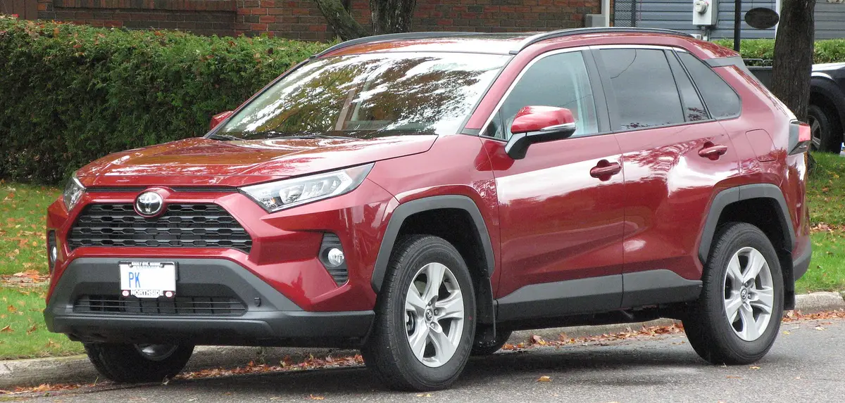 2020 Toyota RAV4 XLE